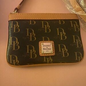 Dooney & Bourke